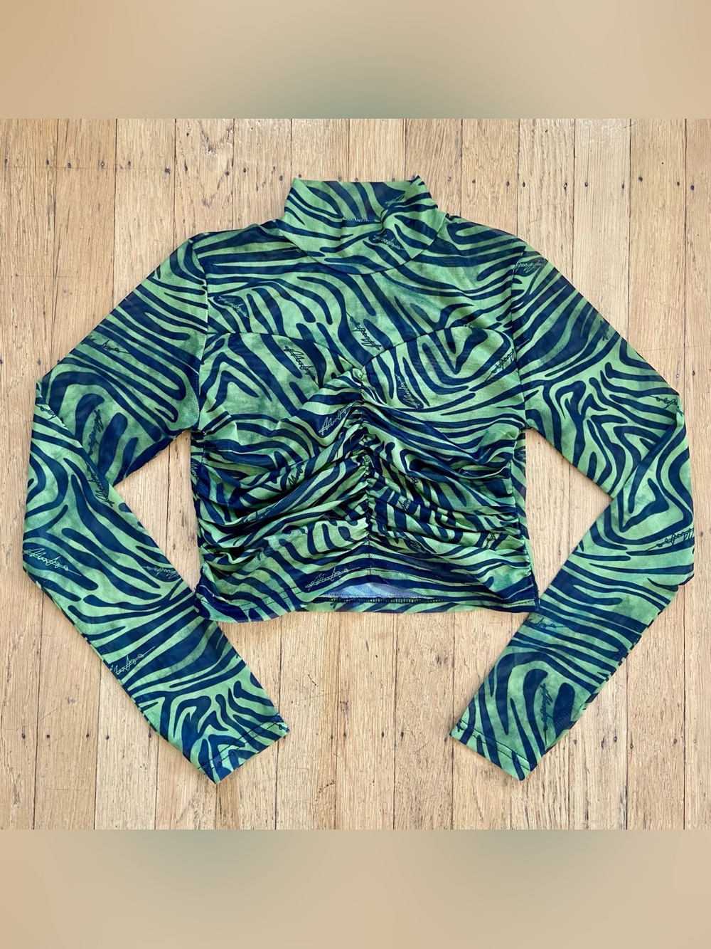 Green Zebra-Print Long Sleeve Mesh Crop Top